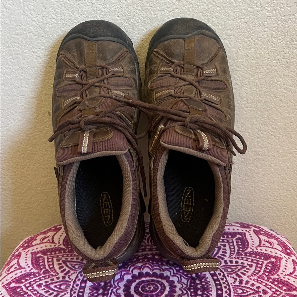 Keen Women's Brown and Black Hiking Shoes